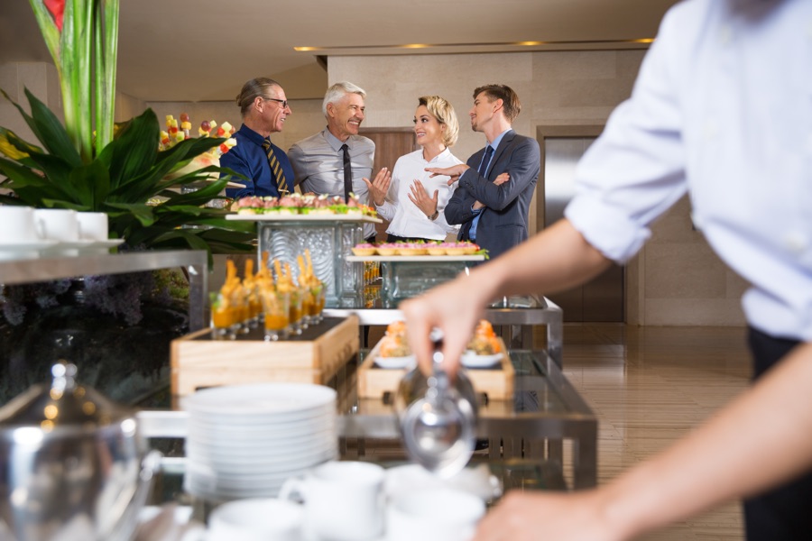 Буфеты и столовые